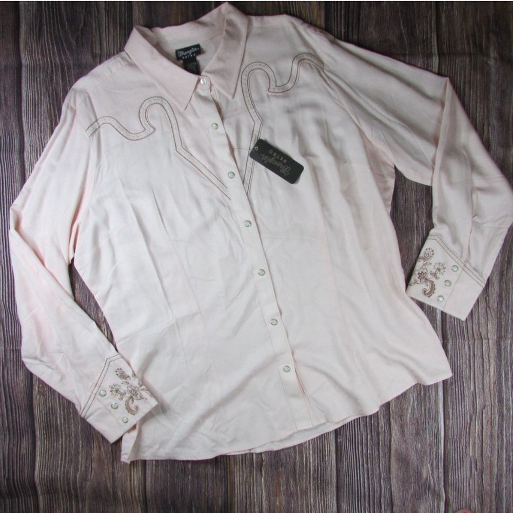 Wrangler Retro Women's Long Sleeve Snap Button Up Western Shirt - Light Pink